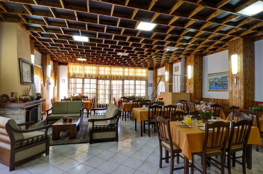 Izela Hotel Кала Нера Екстериор снимка